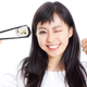 Illustration for article titled The Art of Using Chopsticks Correctly